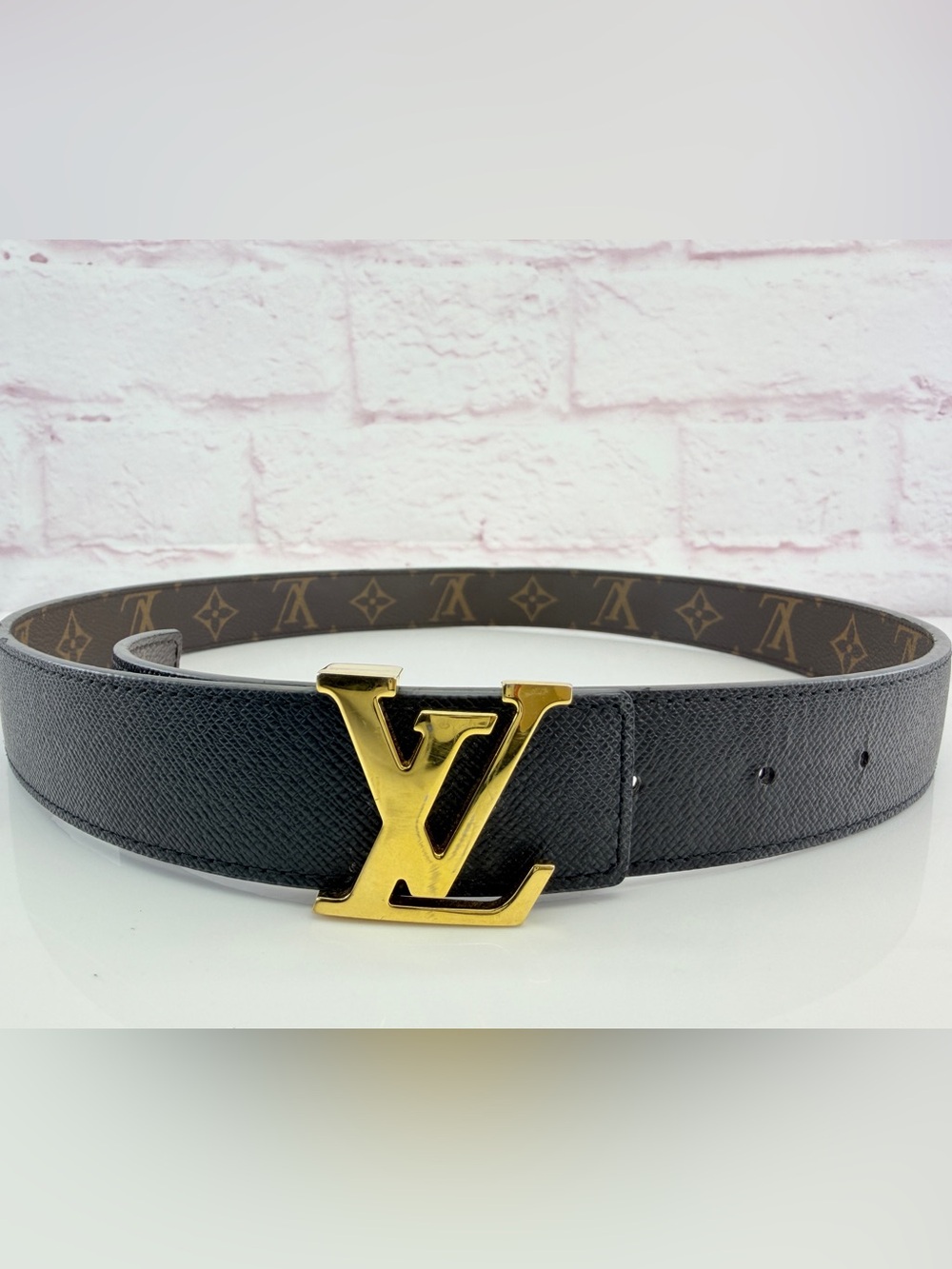 Louis Vuitton Black Leather Monogram Initiales Belt Gold LV Buckle M9453 80/32